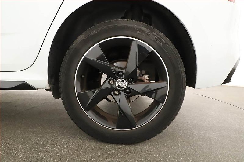 Škoda Kamiq (2021) Monte Carlo 1.5 TSI - fotka 12 z 21