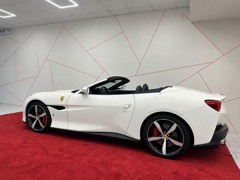 Ferrari Portofino (2018) CAMERA*TEMPOMAT*APPLECARPLAY - fotka 5 z 18