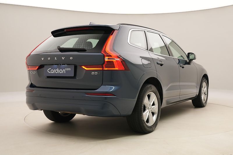 Volvo XC60 B5 AWD CORE AUT CZ - fotka 12 z 54