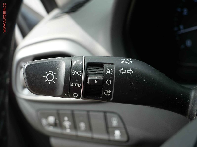 Hyundai i30 (2024) 1.5 DPi, 1.maj,ČR, Family - fotka 14 z 24