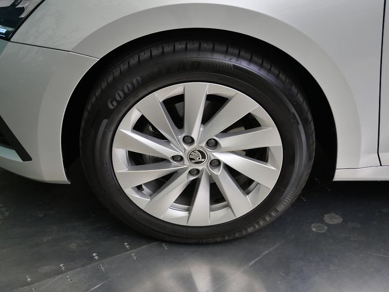 Škoda Octavia - fotka 10 z 25