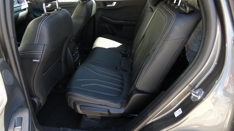 Ford Kuga 2.0 EcoBlue AWD Vignale X 8st. - fotka 20 z 25