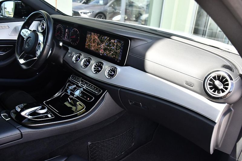 Mercedes-Benz CLS 350D AMG 4MATIC - fotka 17 z 43