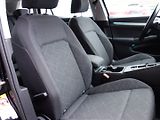 Volkswagen Golf (2021) 1.0eTSI 81kW DSG -VÝBAVA-LED - náhled 29