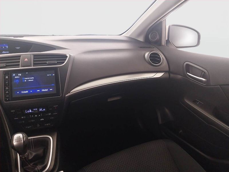 Honda Civic (2017) 1.8 i-VTEC, Serv.kniha - fotka 8 z 21