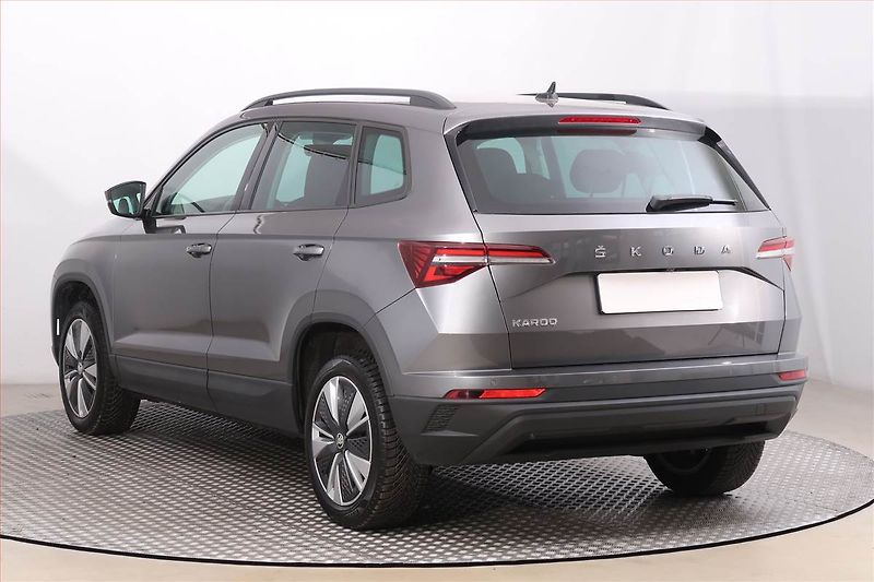 Škoda Karoq (2022) 2.0 TDI - fotka 4 z 21