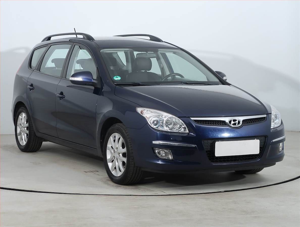 Hyundai i30 1.6 CVVT, slušný stav