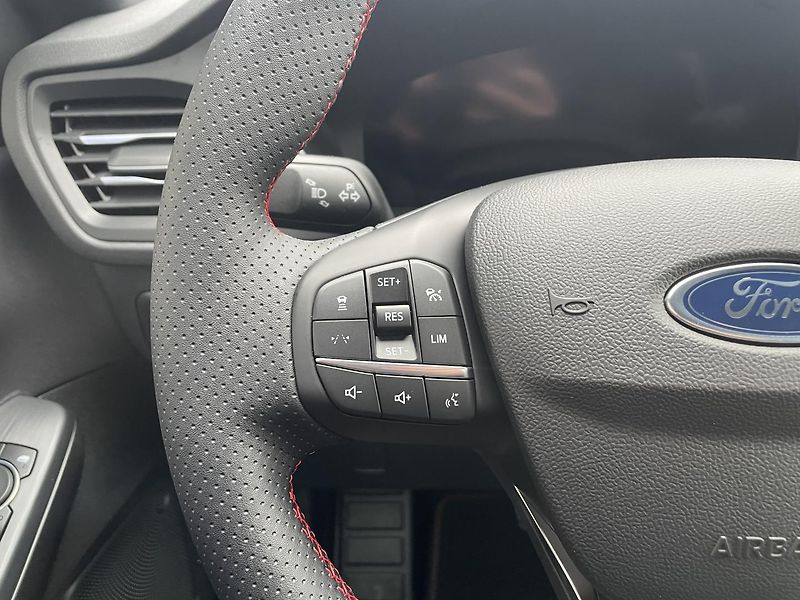 Ford Kuga ST-Line X 2,5 HEV 134 kW AT - fotka 23 z 39