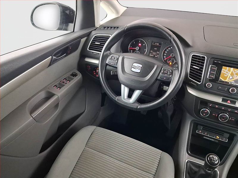Seat Alhambra (2013) 2.0 TDI, 7 míst, Navi - fotka 7 z 20