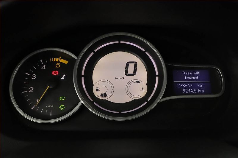 Renault Mégane (2011) 1.5 dCi, jezdí dobře - fotka 9 z 15