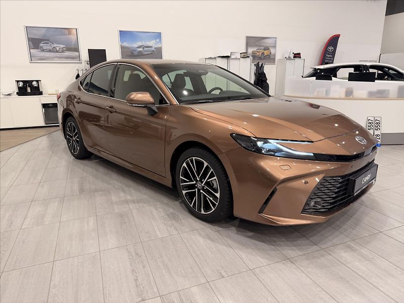 Toyota Camry (2025) 2,5 Hybrid 230k - Prestige - fotka 7 z 12