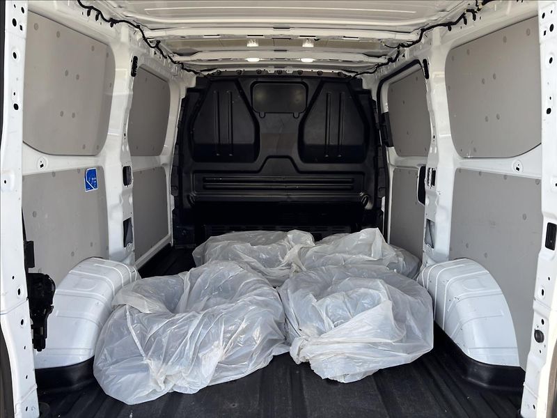 Ford Transit Custom 2,0 EcoBlue 100kW  L1 - fotka 12 z 34