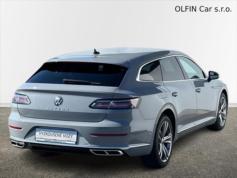 Volkswagen Arteon Shooting Brake 2,0 TDi 110 kW 7DSG R-LINE - fotka 2 z 28