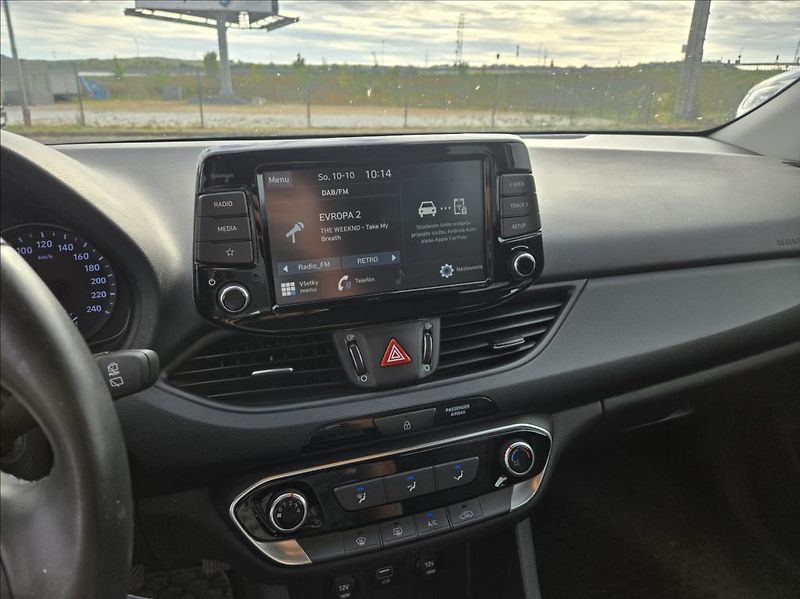 Hyundai i30 1,0 T-GDI  SMART - fotka 16 z 30