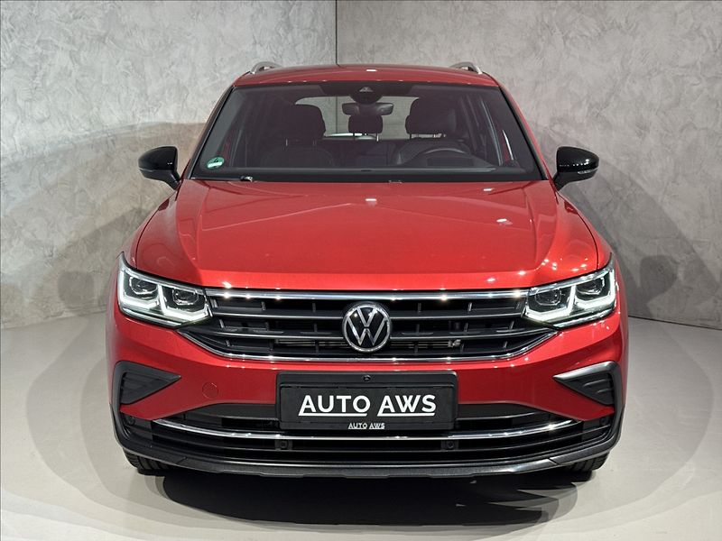 Volkswagen Tiguan 2,0 TDi  DSG Active LED Assist - fotka 2 z 49