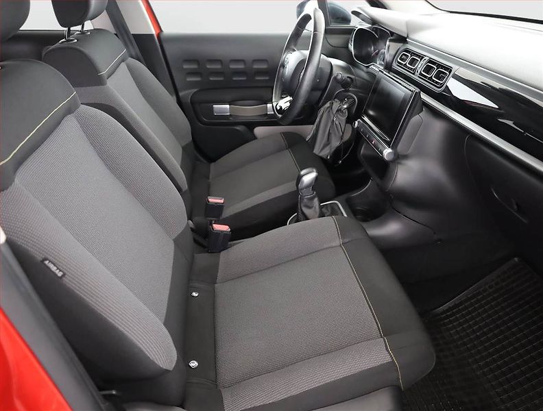 Citroën C3 (2018) 1.2 PureTech, ČR,1.maj - fotka 7 z 16