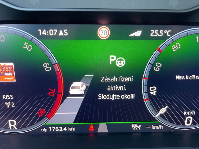 Škoda Superb (2022) SportLine 1.5TSI Webasto! 1.Ma - fotka 32 z 50