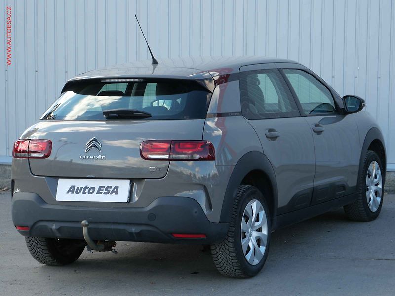Citroën C4 Cactus (2019) 1.2 PT, 2.maj,ČR, Feel, TZ - fotka 4 z 22