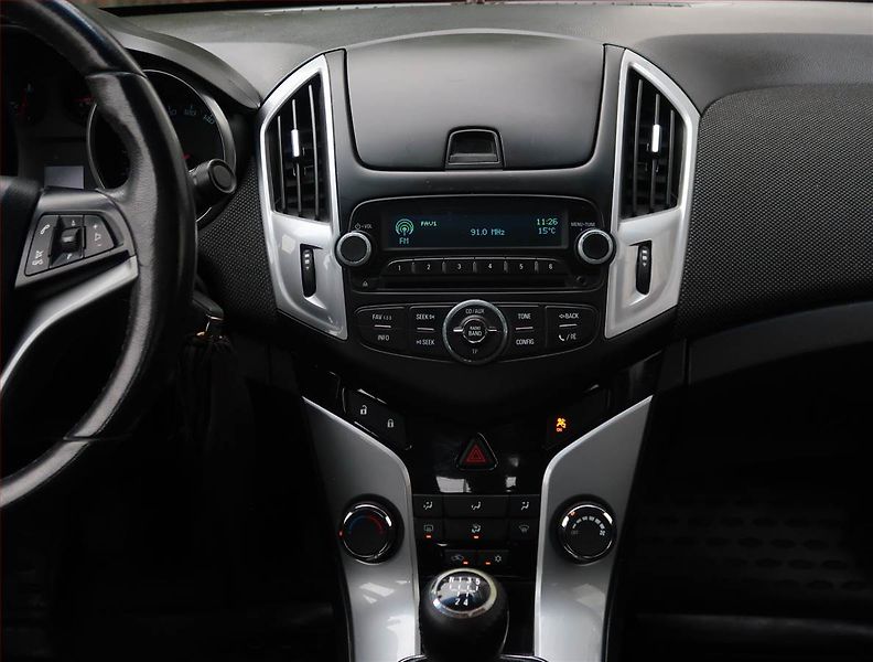 Chevrolet Cruze (2013) 1.6 i 16V, Tempomat - fotka 12 z 16