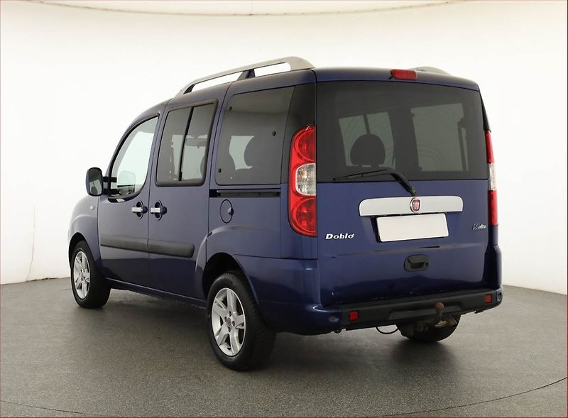 Fiat Dobló (2009) 1.9 JTD, 5Míst - fotka 4 z 12