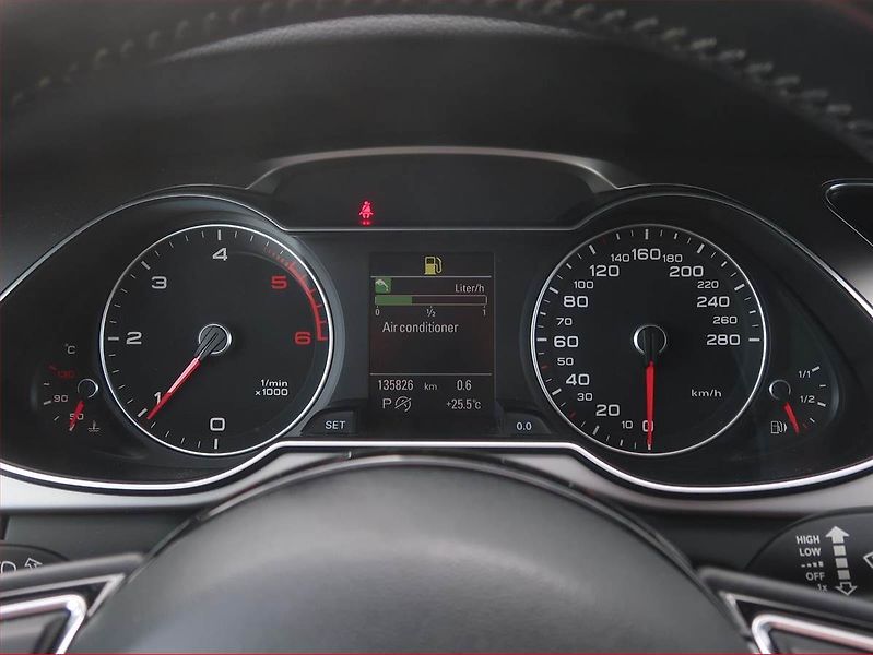 Audi A4 (2015) S-Line 2.0 TDI, Automat - fotka 11 z 16