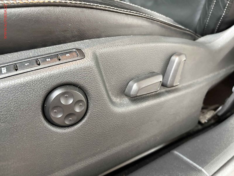 Škoda Superb (2008) 2.0TDi, servis.kniha, AT - fotka 13 z 17