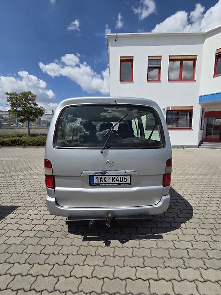 Toyota Hi-Ace (2009) - fotka 5 z 15