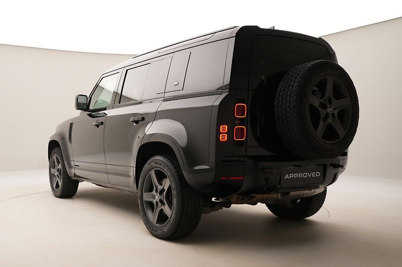 Land Rover Defender 110 D300 X-DYNAMIC SE AWD AUT  - fotka 10 z 46