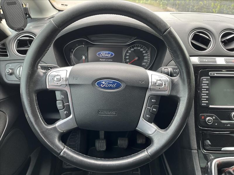 Ford S-MAX 2,0 TDCi 7.MÍST KLIMA 2x KOLA - fotka 15 z 41