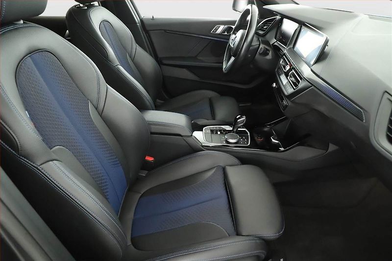 BMW Řada 1 (2021) M Sport 116d - fotka 7 z 21