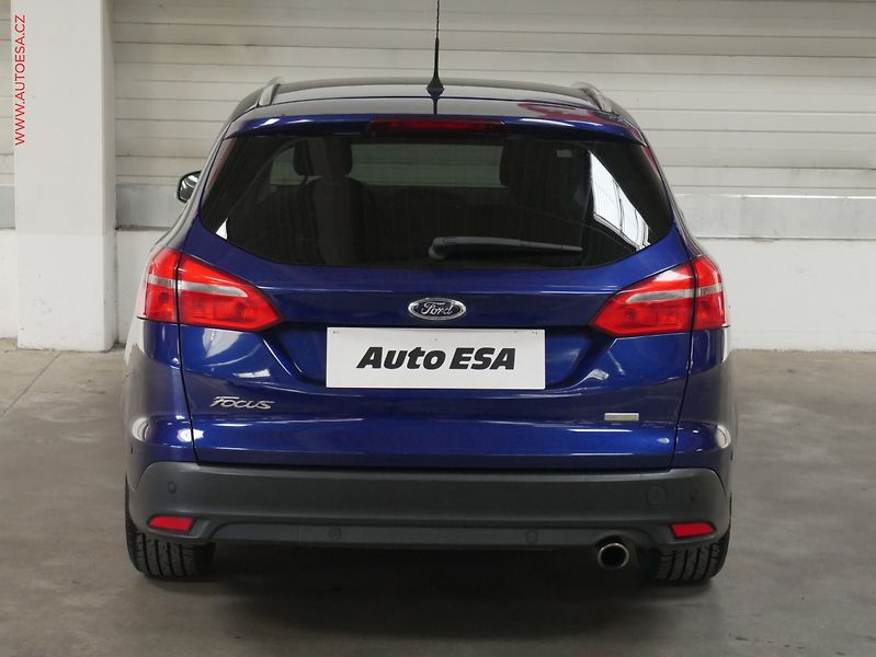 Ford Focus (2015) 1.5 EB, AC, temp - fotka 5 z 22