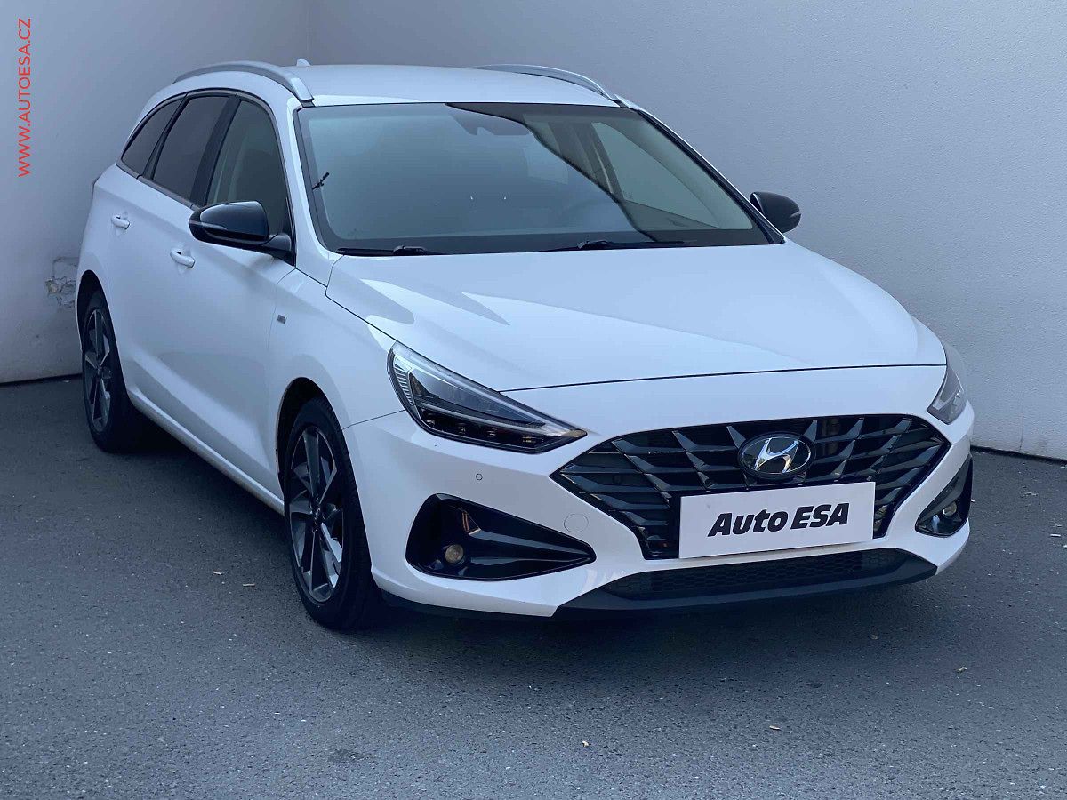 Hyundai i30 1.5 TGDi MHEV, 1.maj,ČR