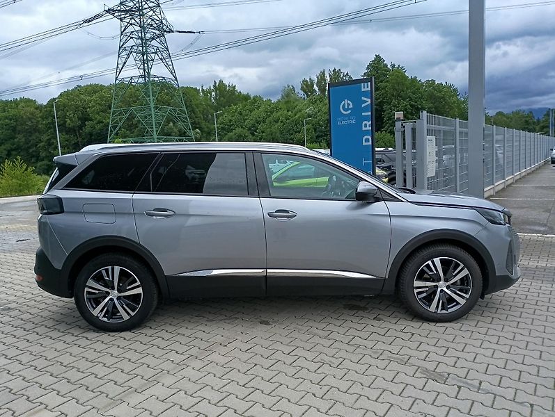 Peugeot 5008 (2021) ALLURE PACK PureTech 130 EAT8 - fotka 7 z 24