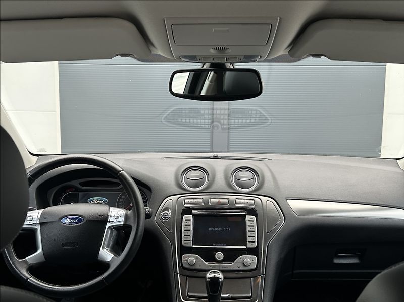 Ford Mondeo 2,3 160PS  Titanium A/T - fotka 29 z 46
