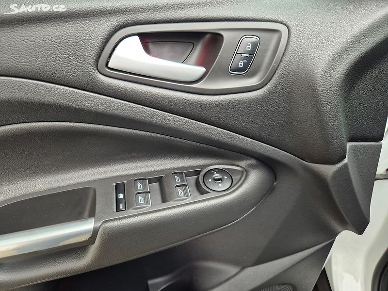 Ford Kuga (2017) 1.5i 110kw Nové ČR - fotka 20 z 30