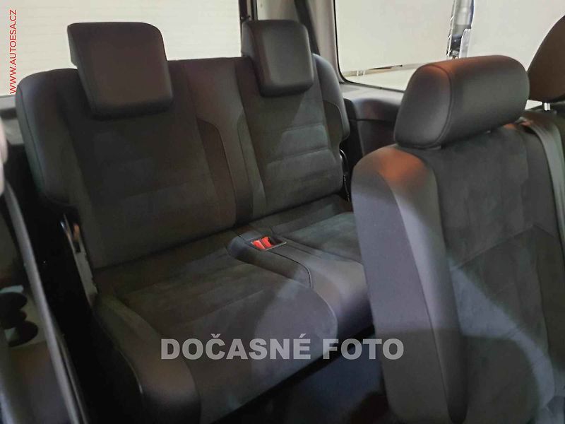 Volkswagen Caddy (2016) 1.4TSi MAXi 7míst, HIGHLINE - fotka 12 z 13