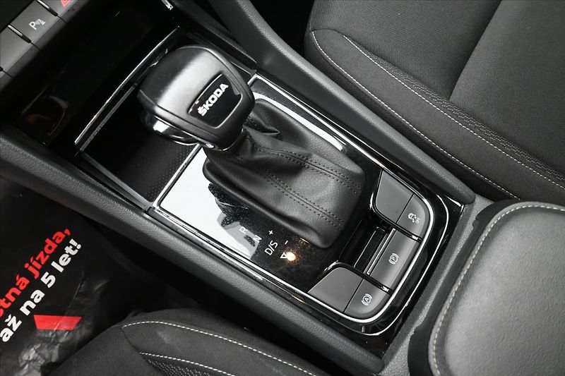 Škoda Karoq 2,0 TDI 85kW DSG NAVIGACE Záru - fotka 22 z 31