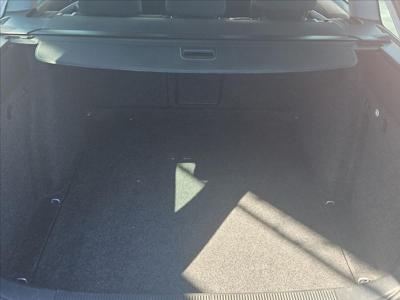 Škoda Octavia 1,2 TSI  Elegance Combi - fotka 15 z 15