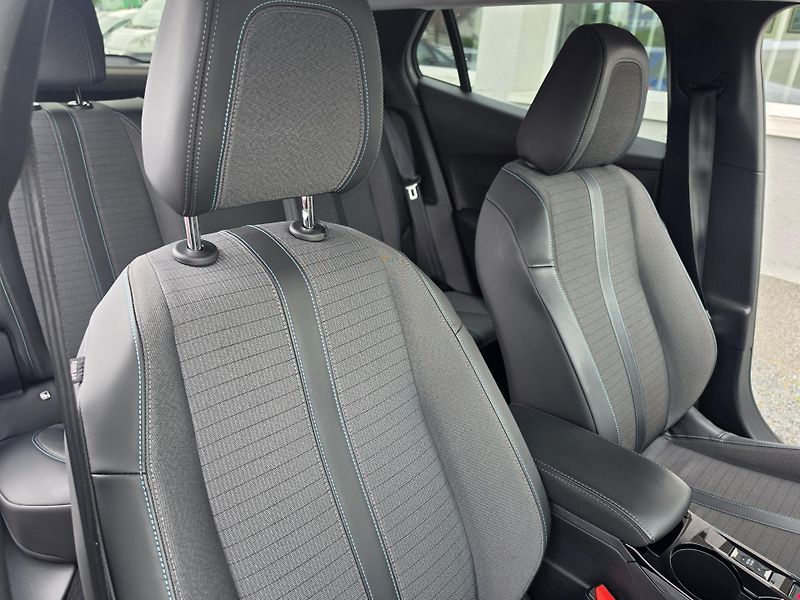 Peugeot 2008 1.2 T 96KW 54tkm  - fotka 20 z 25