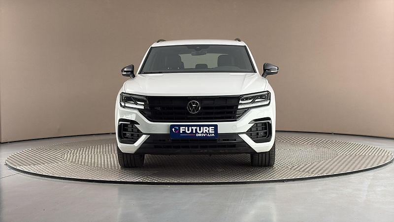 Volkswagen Touareg 3.0 TDI Tiptronic R-Line - fotka 3 z 33