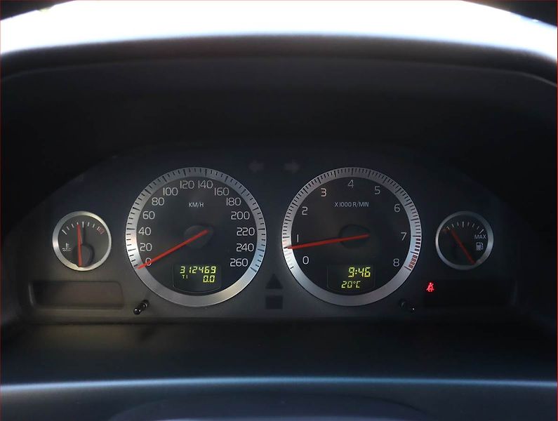 Volvo S60 (2009) 2.5T, nová STK, jezdí výborně - fotka 11 z 15