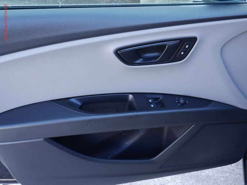 Seat Leon (2014) 1.6 TDi, ČR, STK6/28 - fotka 14 z 14