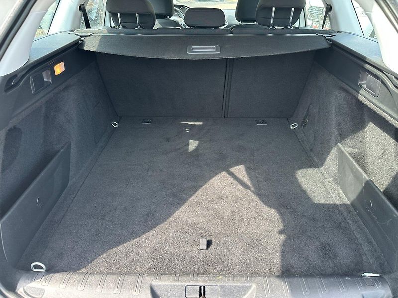 Peugeot 308 (2016) 1.2 Turbo 81kw - fotka 11 z 21