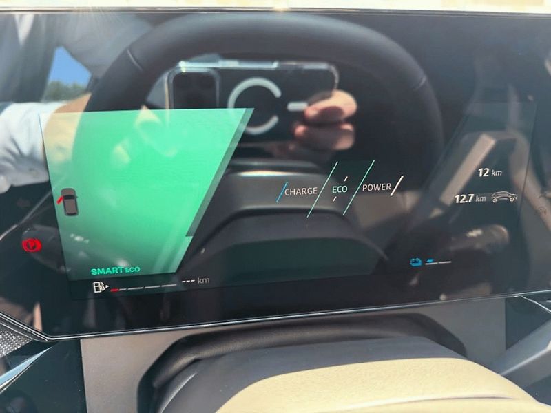 Renault Clio (2026) techno full hybrid E-Tech 160 - fotka 16 z 24