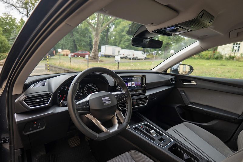 Seat Leon ST 1.0 eTSI DSG CarPlay ACC Ke - fotka 11 z 29