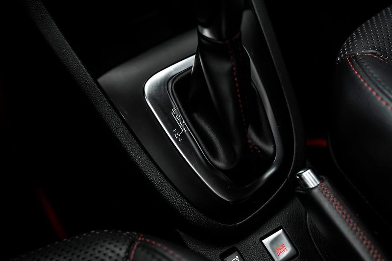Renault Clio RS Trophy - fotka 14 z 27
