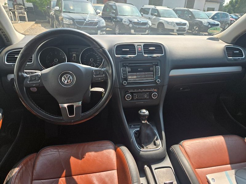 Volkswagen Golf (2010) 1.4 TSI Serviska Individual - fotka 13 z 23