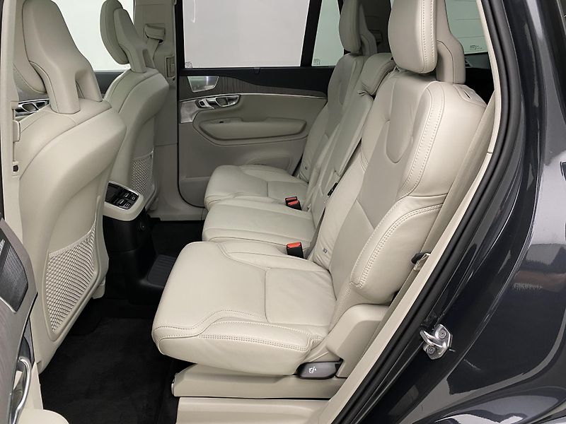 Volvo XC90 T8 AWD RECHARGE REZERVACE - fotka 5 z 58