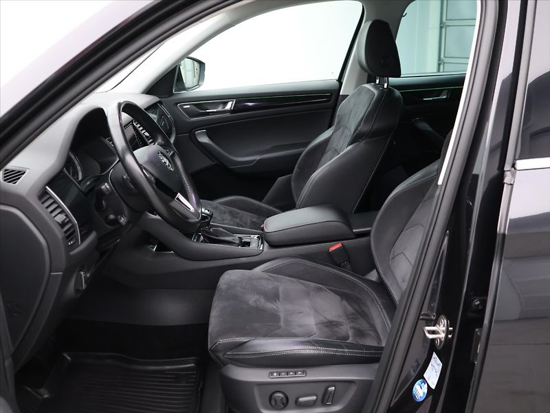 Škoda Kodiaq 2,0 TDI 140kW 4x4 DSG Style+ - fotka 10 z 26