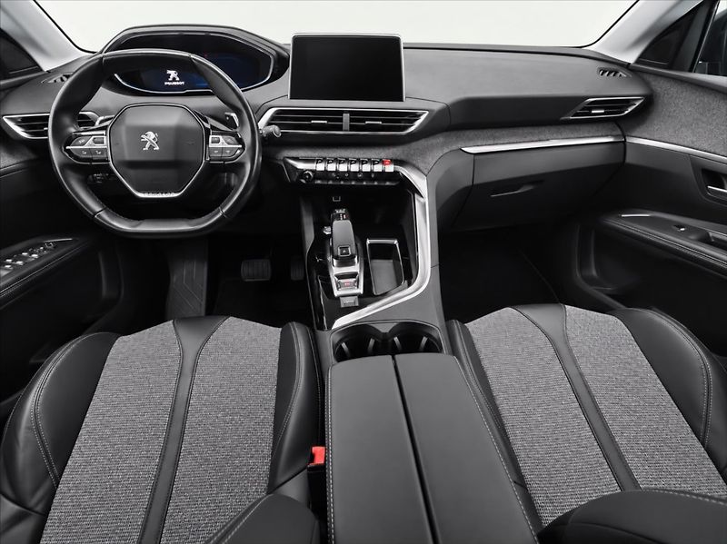Peugeot 5008 1,6 7 míst/Tažné/Aut/Navi - fotka 12 z 18
